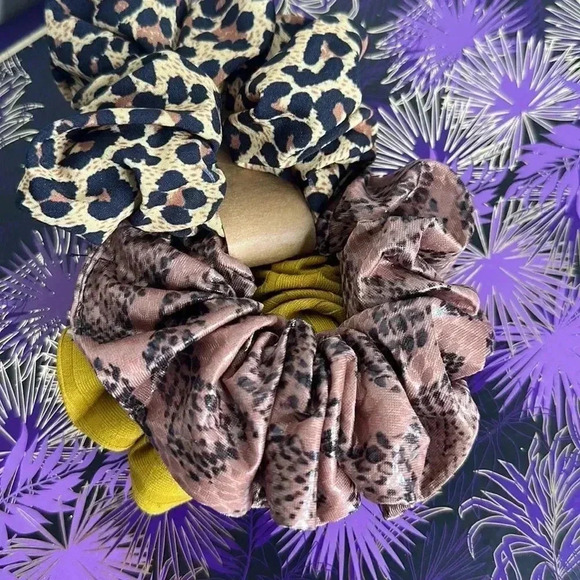 Berry 3 Hair tie Bundle - Picture 6 of 6